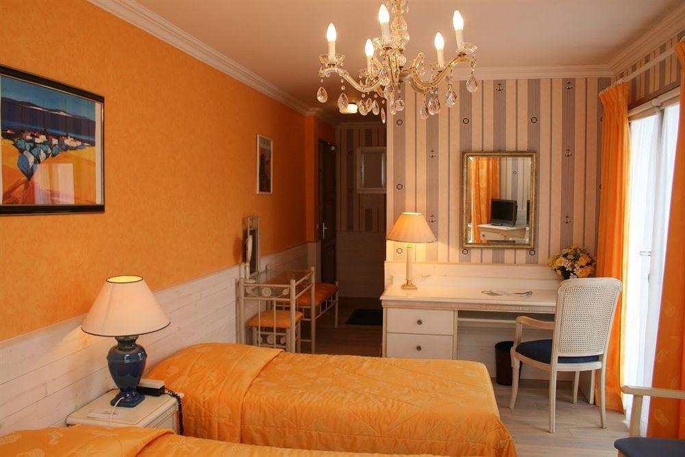 Hotel The Originals Residence De Rohan วูซ์-ซัวร์-แมร์ ภายนอก รูปภาพ