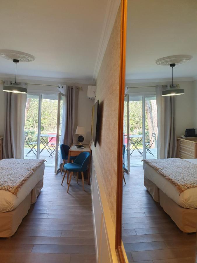 Hotel The Originals Residence De Rohan วูซ์-ซัวร์-แมร์ ภายนอก รูปภาพ