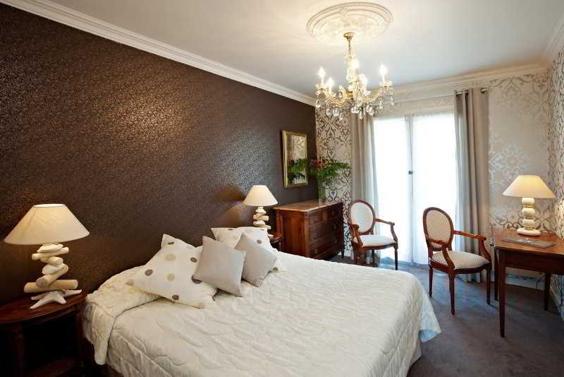Hotel The Originals Residence De Rohan วูซ์-ซัวร์-แมร์ ภายนอก รูปภาพ