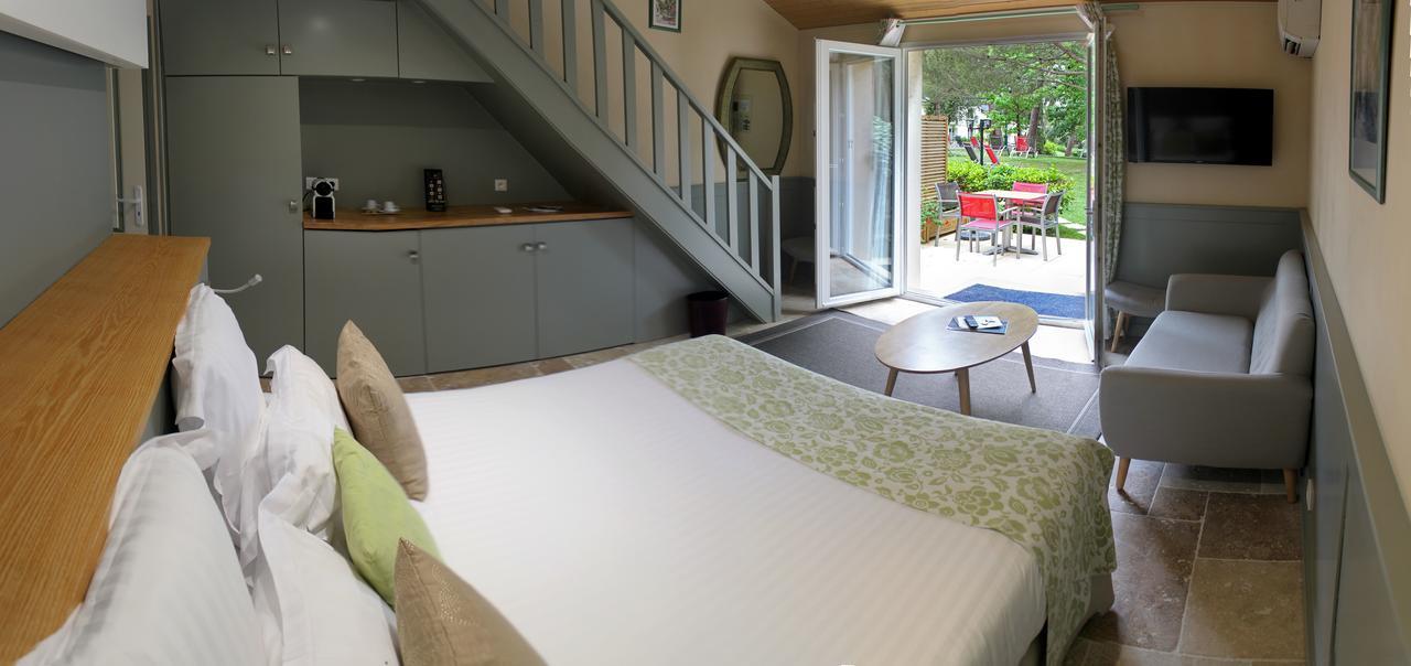 Hotel The Originals Residence De Rohan วูซ์-ซัวร์-แมร์ ภายนอก รูปภาพ